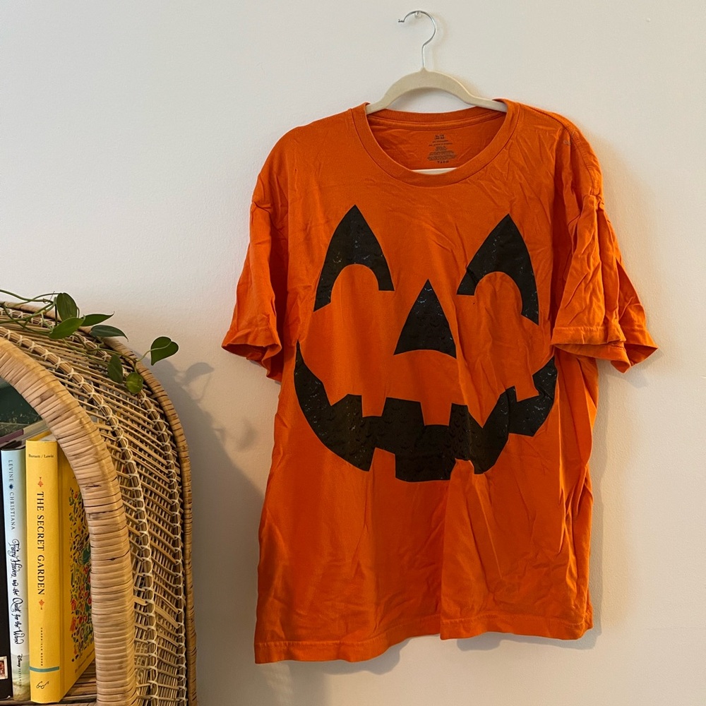 Jack o lantern tee